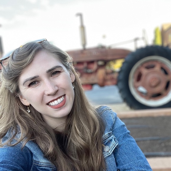 Meet your Posher, Leighan - Picture 1 of 1